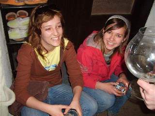 Jestliže ten "malý panáček" slivovice někomu způsobí otravu, tak víme, kdo to nalil: