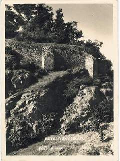 Zřícenina hradu Levnova: