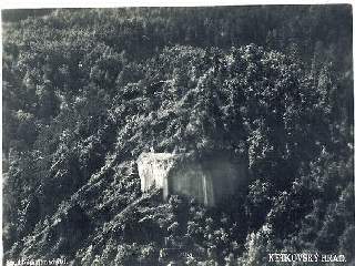 Zřícenina hradu Levnova: