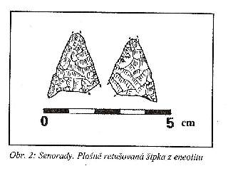 Plošně retušovaná šipka z neolitu.