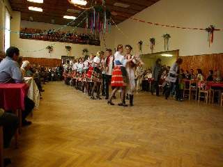 .. a zde už máme sólo prvního stárka..