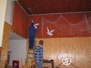 Pan Chaloupka na žebříku.. nominace na cenu "Kaskadérský výkon roku".-) 