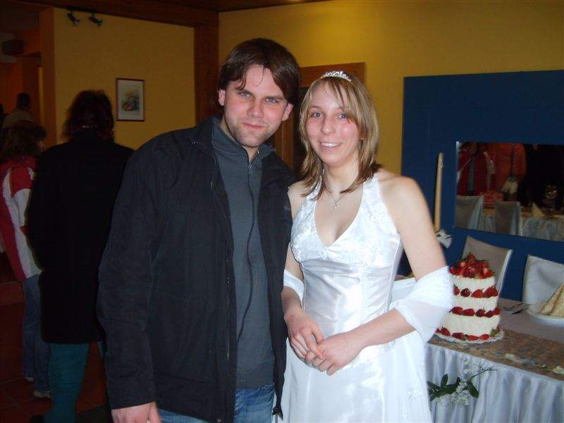 Roman si našel nejen šaty, ale i nevěstu: