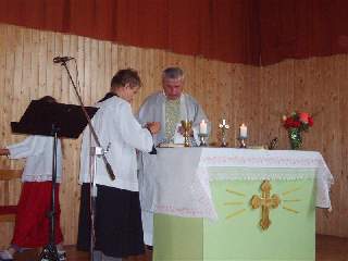 Mši sloužil otec Josef Požár, nový excurrendo administrátor v Mohelně: