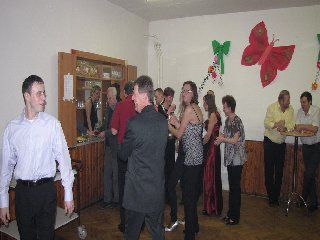 Fronty u baru byly rychlé: