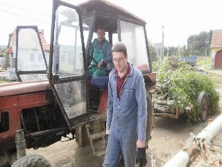 Májky nám zařídil a dovezl pan Drtílek: 