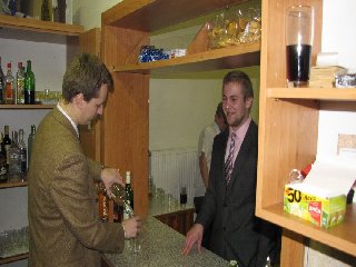 Profesionální obsluha baru. 