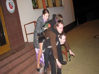 Pro unavené hosty byla zavedena odnášková služba Tondabus. Pouze pro katastr obce Senorady a maximálně pro 3 cestující: