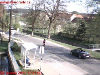 A když nepršelo, šlo to i bez střechy: