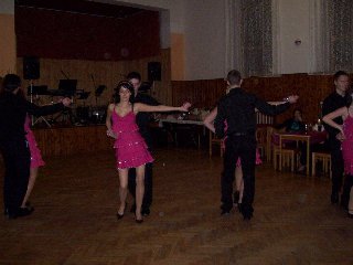 K poslechu a tanci hrála hudební skupina Orfeus.