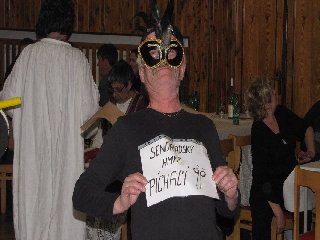 Komár, aneb senoradský hmyz píchací: