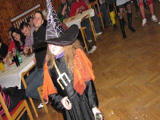 Mladá čarodějka (zde ještě věk zveřejnit můžeme, takže necelých 130)