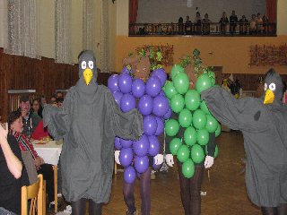 Hrozny a špačci obsadili druhé místo.