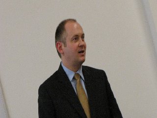 Pan hejtman si vzpomněl, že Senorady i v minulých letech získaly ocenění se službami začínajícími na "e" (eMuzeum, eRádce, enviro) a vyzval nás, abychom i nadále pokračovali s tvourbou "eSlužeb".