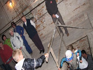 Výstup na věž do prostoru u hodin: