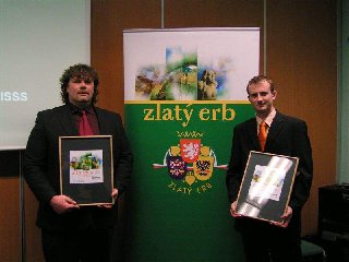 Od roku 2006 soutěžily Senorady ve Zlatém erbu o nejlepší webové stránky a elektronické služby měst a obcí. Za tuto dobu jsme získali 2 první místa, 4 druhá místa, 4 třetí místa a 2 zvláštní ceny. Celkem 2 krát jsme byli v celostátním kole, kde jsme získali druhé a třetí místo. Mezi nejlépe hodnocené patřilo digitální muzeum (4 ceny) a environmentální systém (2 ceny).<br />
