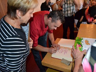 Podpis do pamětní knihy: