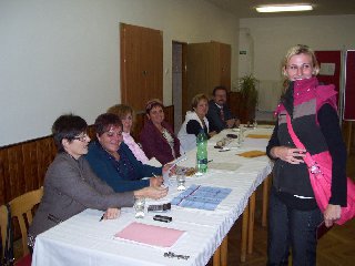 Volební návod: 1) Nejprve ověření totožnosti a vydání volební obálky..