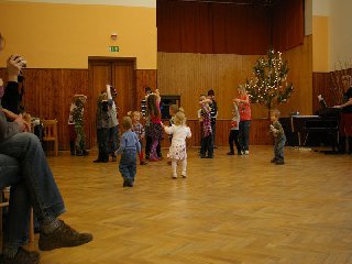 Hned potom i zatancovali