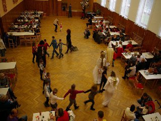 Po nadílce se nálada uvolnila a začala zábava