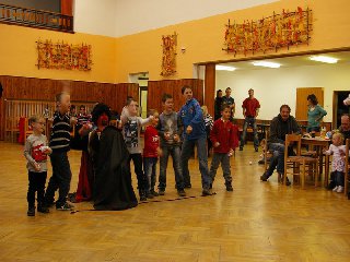 A ze zimních radovánek nemůže chybět ani pořádná koulovačka