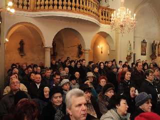 Farníci z Mohelna, Senorad, Kladerub, Lhánic a Kramolína. Dále otec Jan spravoval i farnosti Březník a Dukovany.
