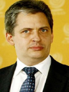 Jiří Dienstbier:<br />
<br />
45 hlasů<br />
19,48 %