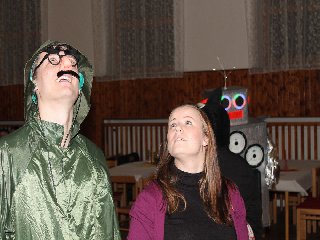 Jéé, to je dobrý, co to je? To bude takovej ten.. strop! 