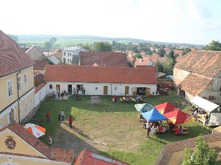 Dále bylo k vidění dětské divadelní představení Bratři solunští, koncert mohelenské scholy SMS a koncert rockové kapely Reset z Třanovic.