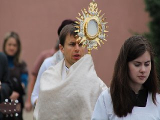 Slavnost vedl otec Pavel Krč z Moravského Krumlova: