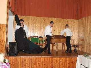 A už tu máme cimbálníky: