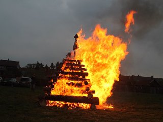 Vatra v největším plameni: