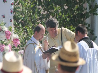 Modlitba u druhého oltáře.