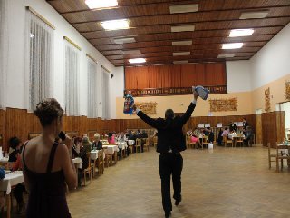 Nefalšovaná radost z výhry aneb "Dnes peru já".