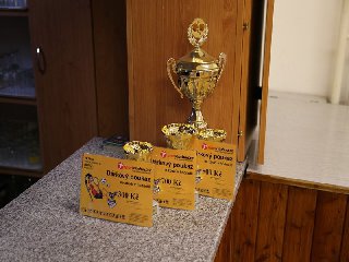 Ceny jako každý rok věnuje sportobchod.cz za což mu patří díky